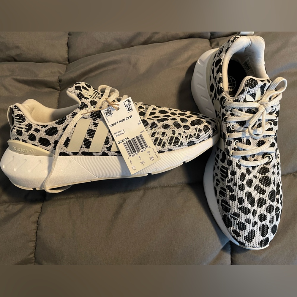 Adidas Swift Run 22